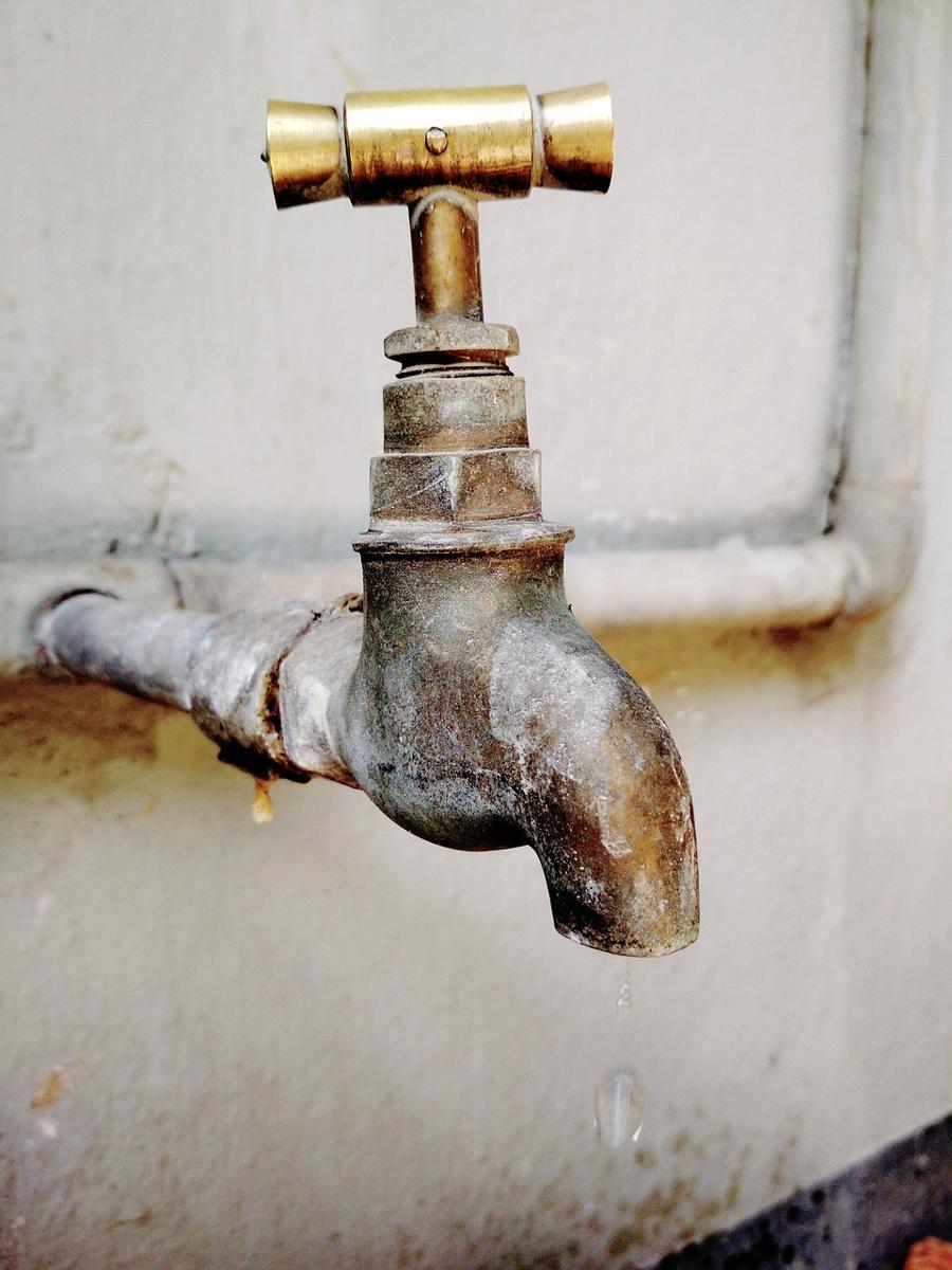 Plumbing pipes